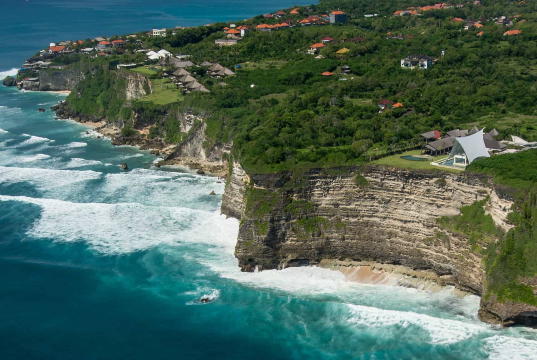 Hotel and villa properties, beaches, ocean, and Uluwatu Bali views