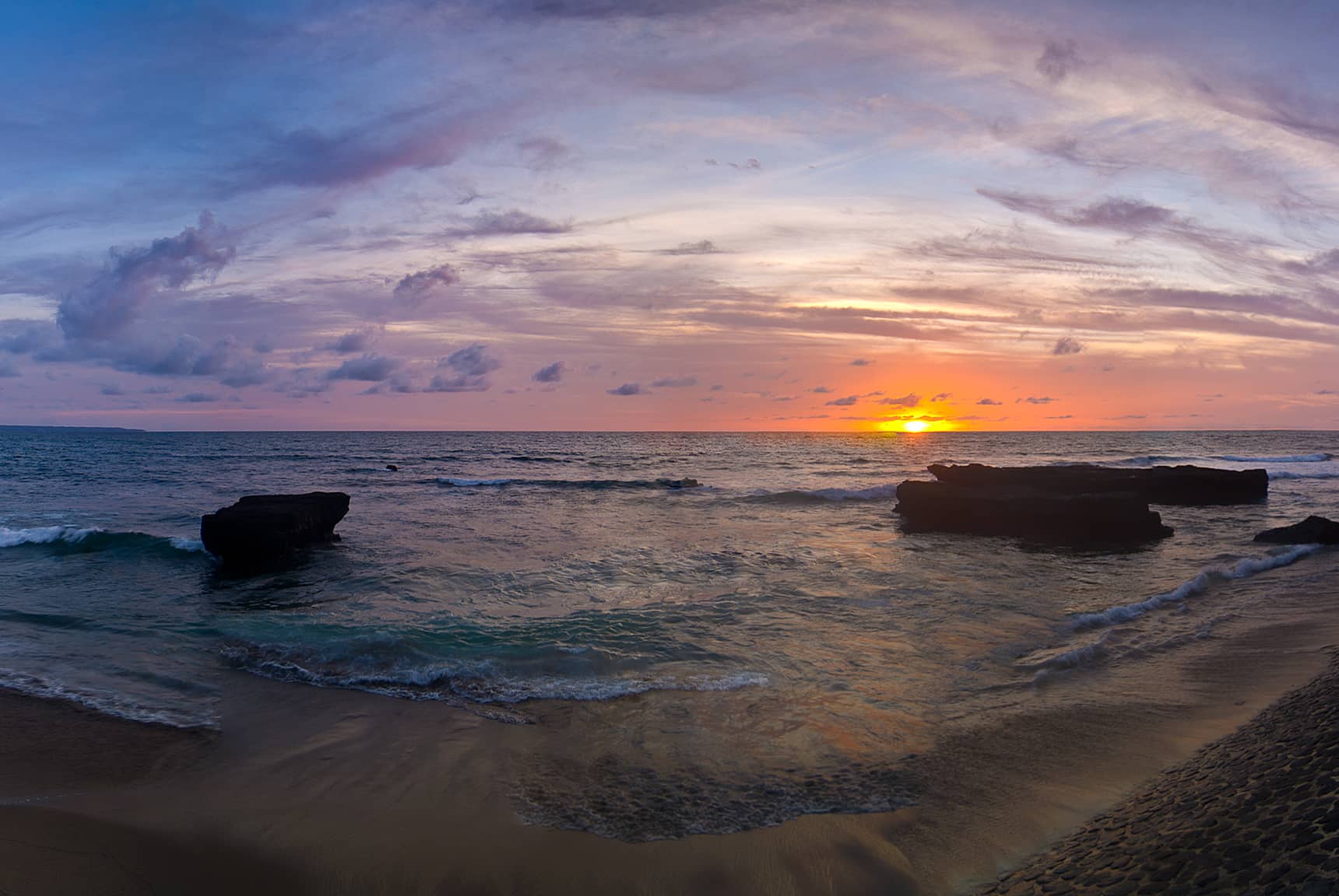Professional photos of sunsets in Bali Indonesia - Echo Beach