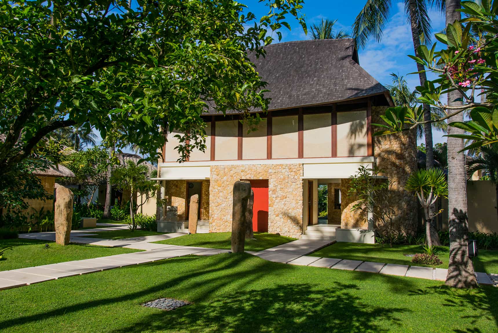 Qunci Villas - Mangsit, Lombok Indonesia (Bali hotel photography by master photographer Rick Carmichael of LuxViz)