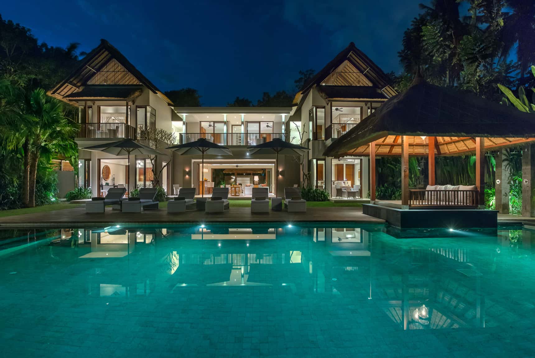 Editing digital photography of luxury hotels, resorts and villas by LuxViz: Seseh Beach Villas Bali - night time pool views