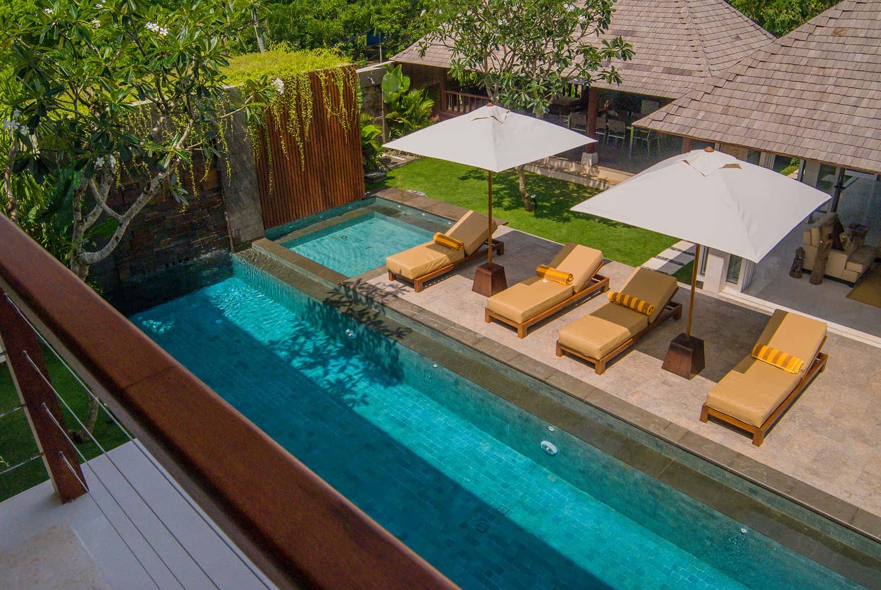 Villa Batu Belig - Seminyak, Bali Indonesia (Bali villa photography by master photographer Rick Carmichael of LuxViz)