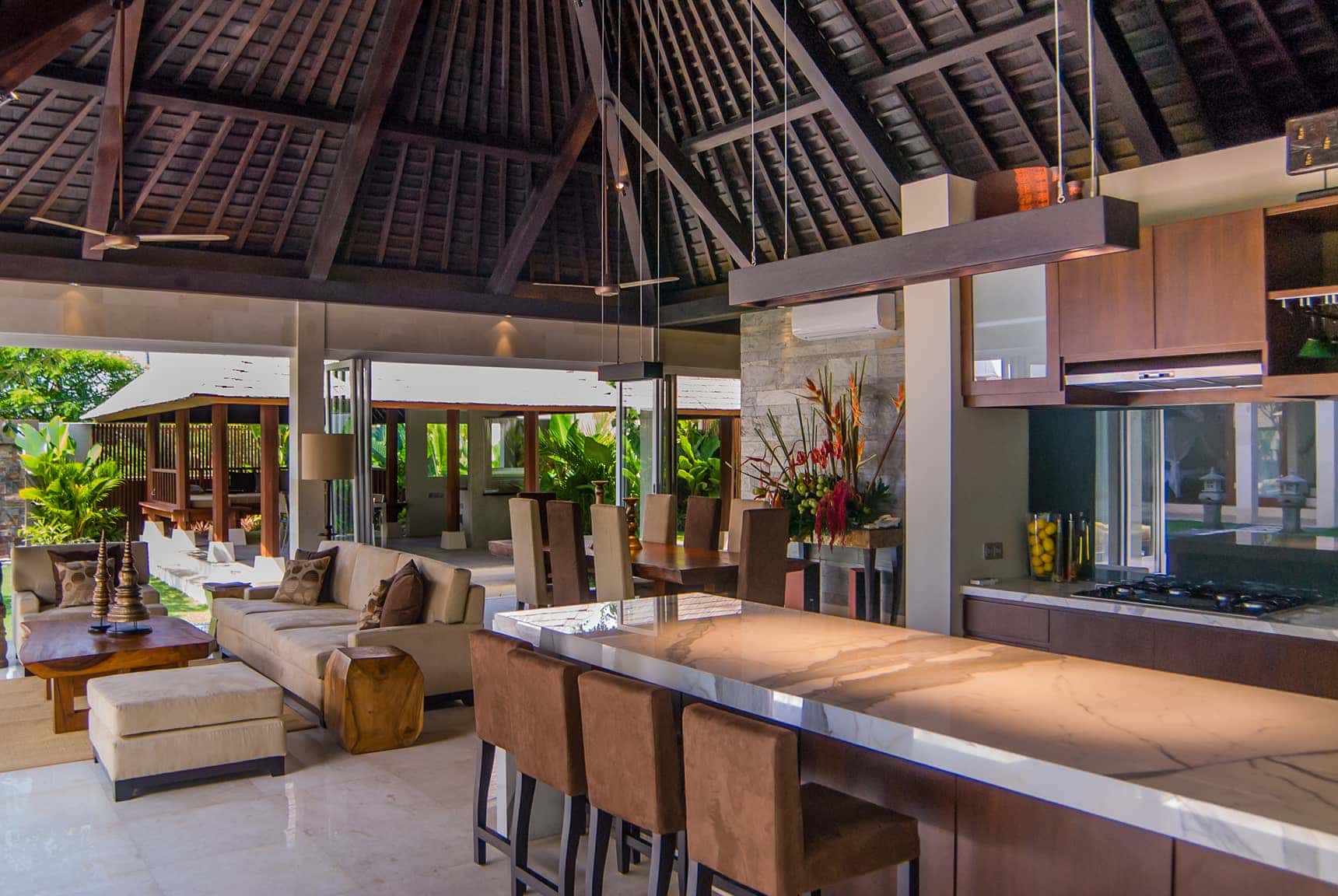 Villa Batu Belig - Seminyak, Bali Indonesia (Bali villa photography by master photographer Rick Carmichael of LuxViz)