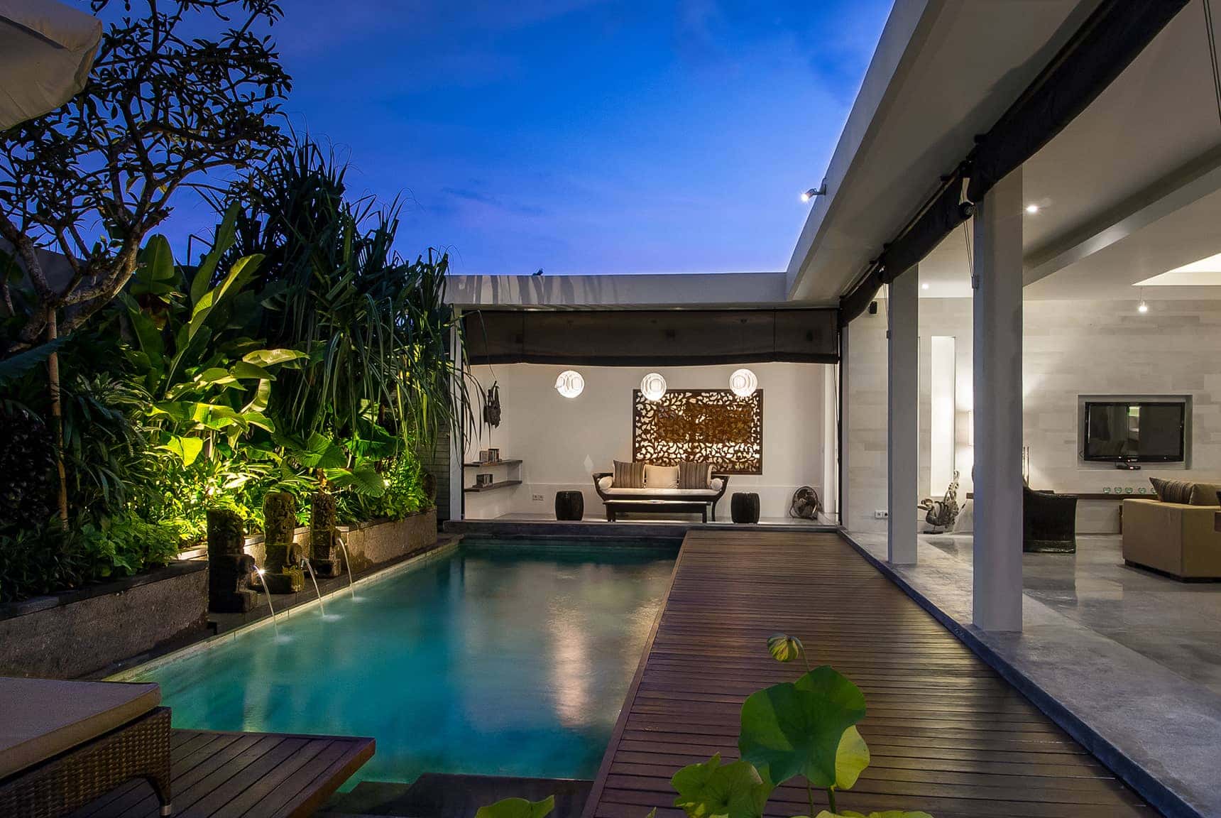 Villa Bersantai - Seminyak, Bali Indonesia (Bali villa photography by master photographer Rick Carmichael of LuxViz)