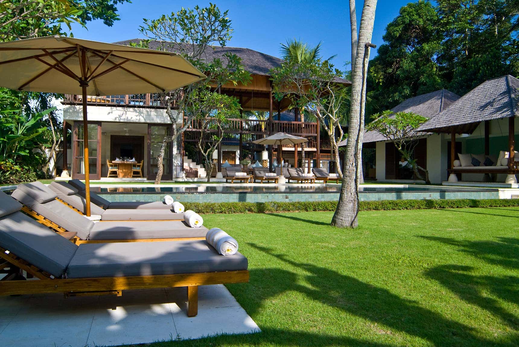 Villa Kemah Tinggi - Canggu, Bali Indonesia (Bali villa photography by master photographer Rick Carmichael of LuxViz)