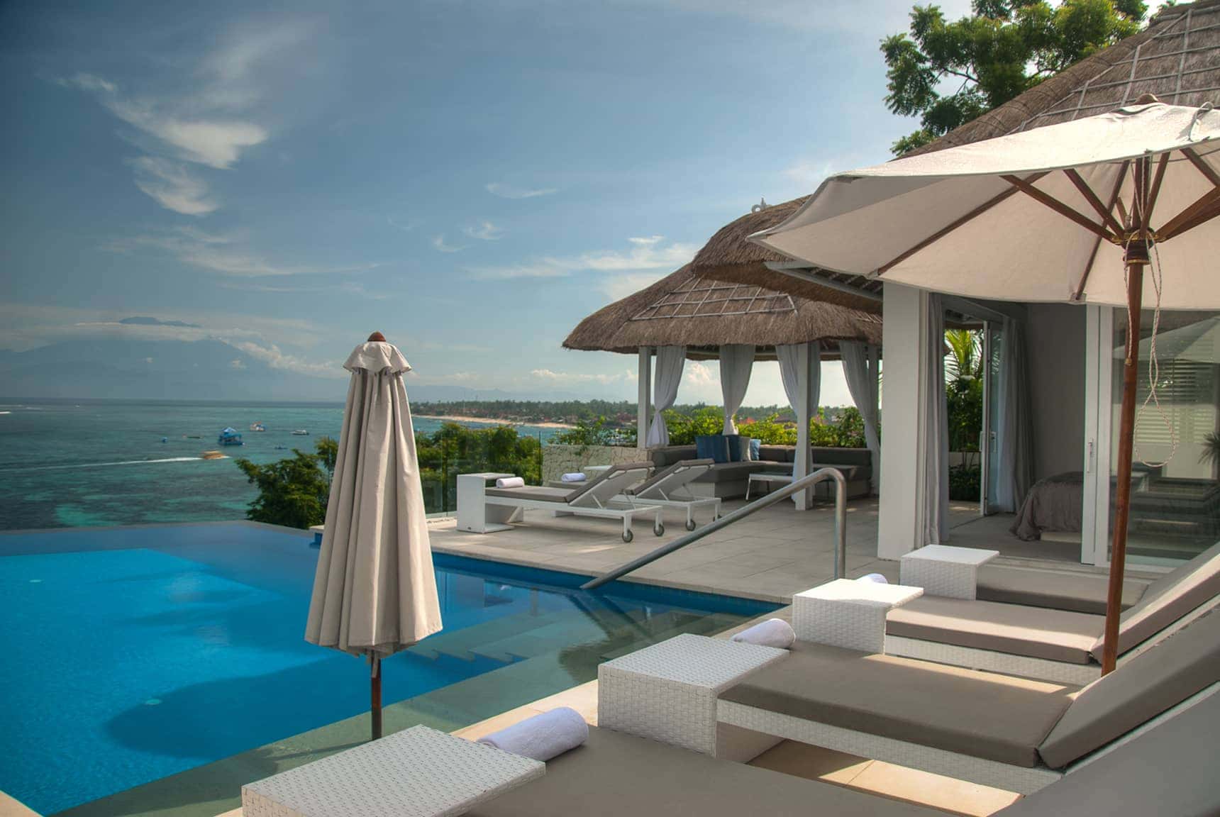 Rumah Putih - Nusa Lembongan, Bali Indonesia (Bali villa photography by master photographer Rick Carmichael of LuxViz)