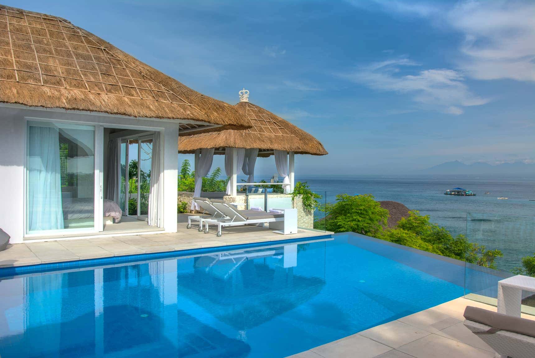 Rumah Putih - Nusa Lembongan, Bali Indonesia (Bali villa photography by master photographer Rick Carmichael of LuxViz)