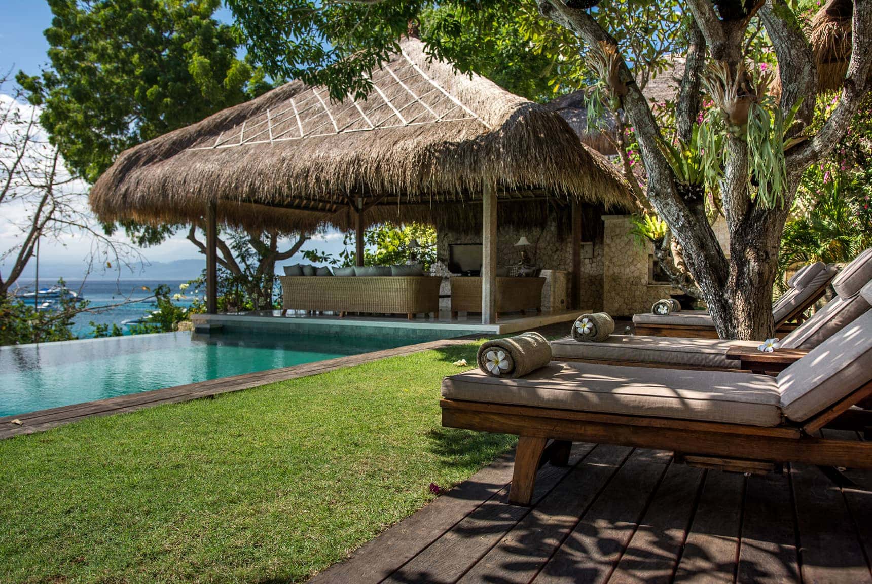 Villa Sayang - Nusa Lembongan, Bali Indonesia (Bali villa photography by master photographer Rick Carmichael of LuxViz)